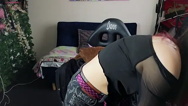 MiaVelvetDoll online show from 05/04/26, 02:13