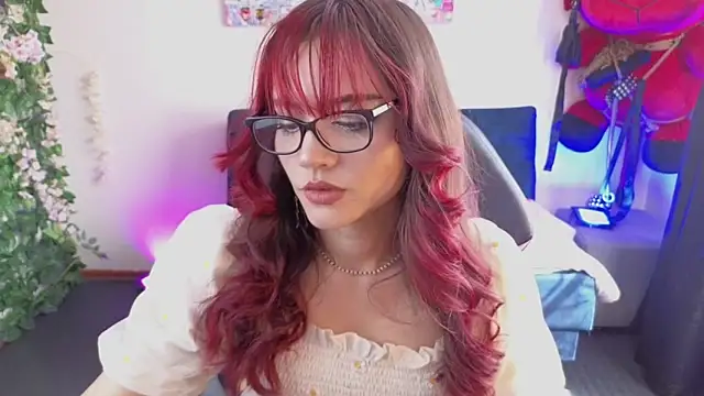 MiaVelvetDoll online show from 06/20/26, 02:53