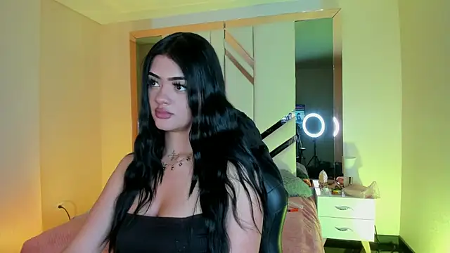 Snapshot of EmmaStonns chatting on 11/03/25, 03:35 EmmaStonns online show from 11/03/25, 03:35