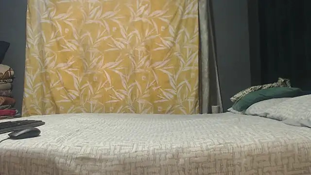 SEXYHUGEASS21 online show from 05/11/26, 02:01