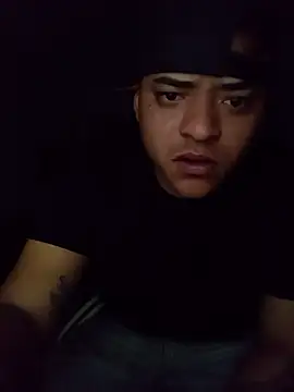 Snapshot of Joseoliver03 chatting on 10/19/25, 02:45 Joseoliver03 online show from 10/19/25, 02:45