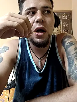 Snapshot of Juuaanp3 chatting on 12/22/25, 06:27 Juuaanp3 online show from 12/22/25, 06:27