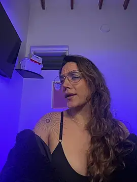 Snapshot of Sophia_House_ chatting on 10/24/25, 11:23 Sophia House online show from 10/24/25, 11:23