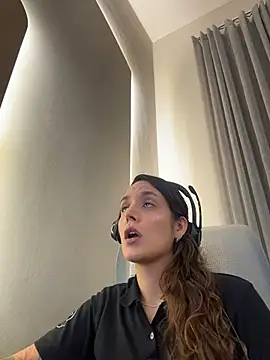 Snapshot of Sophia_House_ chatting on 02/03/26, 01:38 Sophia House online show from 02/03/26, 01:38