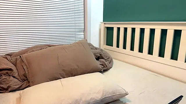 Snapshot of jensenyep chatting on 03/22/26, 04:21 jensenyep online show from 03/22/26, 04:21