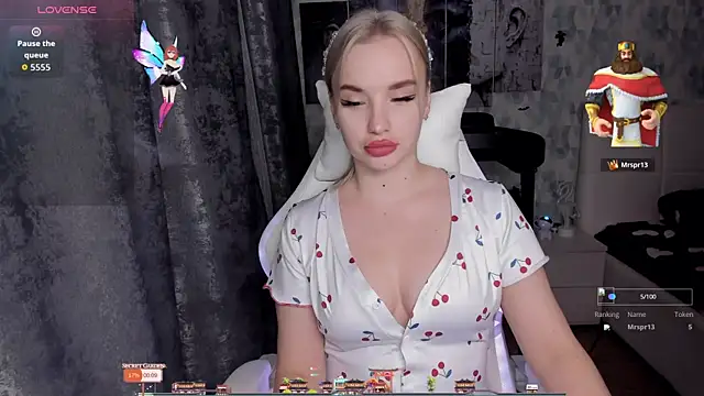 Snapshot of KiraKrox chatting on 11/04/25, 06:40 KiraKrox online show from 11/04/25, 06:40