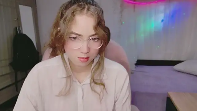 Snapshot of Natalia_novna chatting on 09/08/25, 06:18 Natalia novna online show from 09/08/25, 06:18