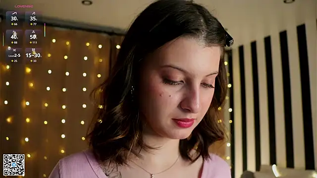 LorinaMaffitt online show from 11/22/25, 06:07