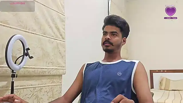 Snapshot of mrbuddy85 chatting on 09/30/25, 05:29 mrbuddy85 online show from 09/30/25, 05:29