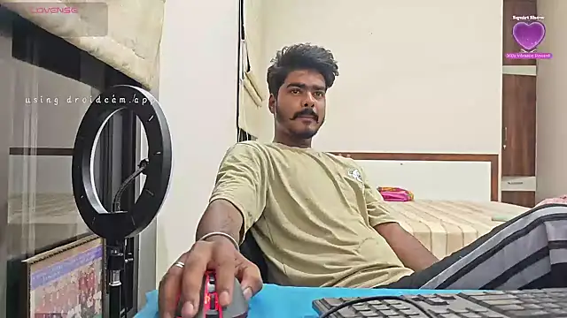 Snapshot of mrbuddy85 chatting on 10/17/25, 05:15 mrbuddy85 online show from 10/17/25, 05:15