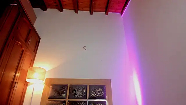 Snapshot of valentina_king18 chatting on 03/12/26, 03:01 valentina king18 online show from 03/12/26, 03:01