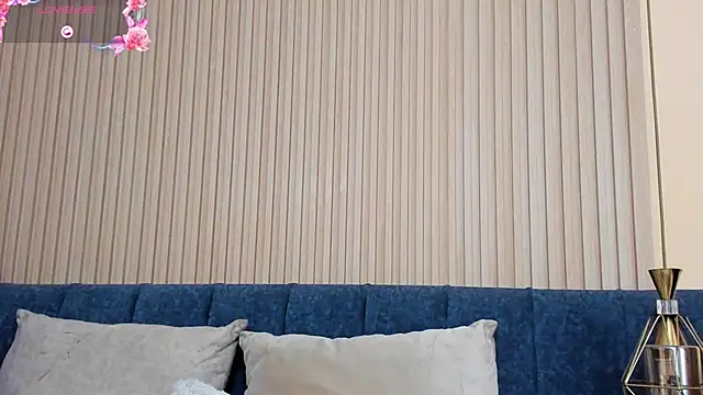 Snapshot of angel_ponce chatting on 09/19/25, 07:03 angel ponce online show from 09/19/25, 07:03