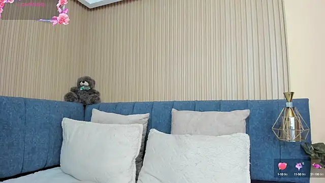 Snapshot of angel_ponce chatting on 09/21/25, 01:24 angel ponce online show from 09/21/25, 01:24