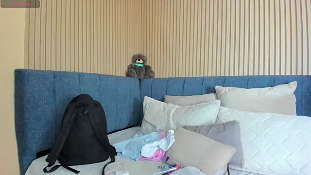 Snapshot of angel_ponce chatting on 11/09/25, 12:14 angel ponce online show from 11/09/25, 12:14