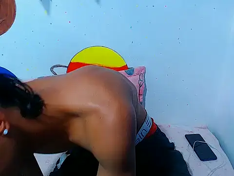 Snapshot of davidcutterr chatting on 10/07/25, 06:49 davidcutterr online show from 10/07/25, 06:49