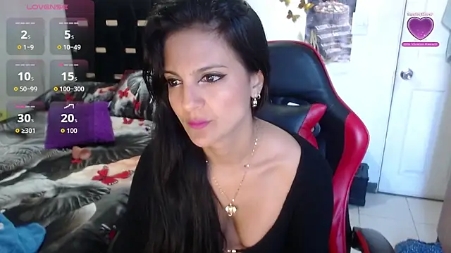 BasmaHernandez online show from 11/25/25, 01:11