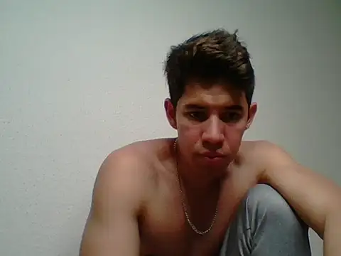 Snapshot of Maxtaylor18 chatting on 10/08/25, 02:31 Maxtaylor18 online show from 10/08/25, 02:31