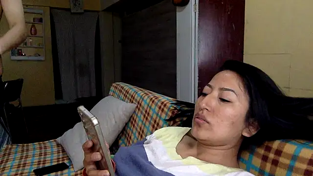 Snapshot of AlbyberCH chatting on 03/06/26, 02:24 AlbyberCH online show from 03/06/26, 02:24