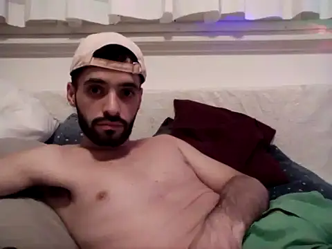 Snapshot of young_swisscouple chatting on 09/13/25, 01:05 young swisscouple online show from 09/13/25, 01:05