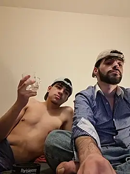 Snapshot of young_swisscouple chatting on 03/02/26, 09:43 young swisscouple online show from 03/02/26, 09:43