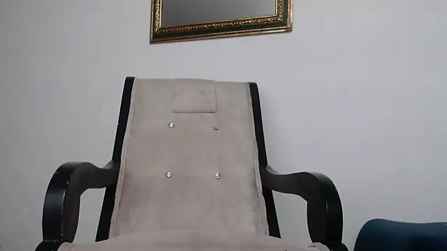 Snapshot of Angeliicaxx chatting on 09/19/25, 02:02 Angeliicaxx online show from 09/19/25, 02:02