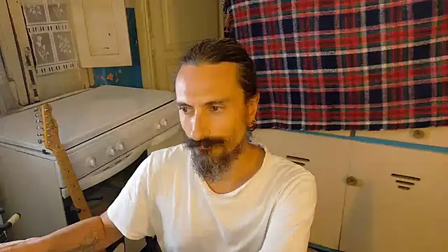 Snapshot of Mrkurt86 chatting on 07/08/26, 07:40 Mrkurt86 online show from 07/08/26, 07:40