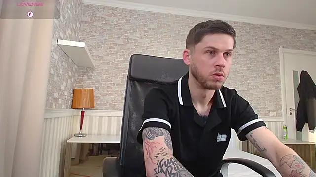 JonahShaw online show from 04/28/26, 04:17