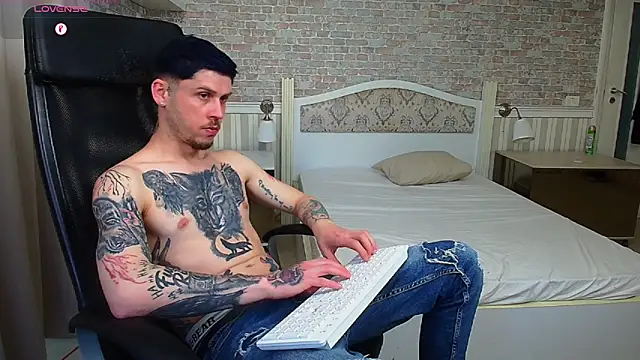 JonahShaw online show from 05/12/26, 04:53