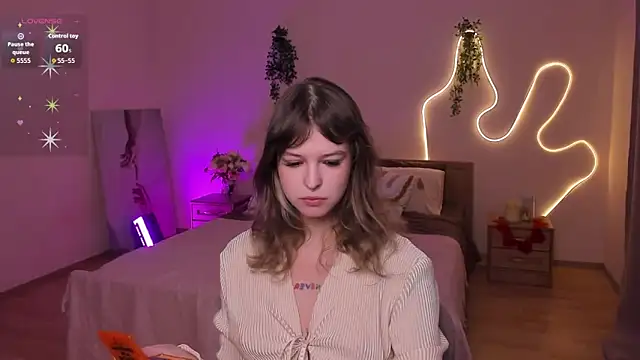 Lisa Blossom online show from 04/27/26, 06:11