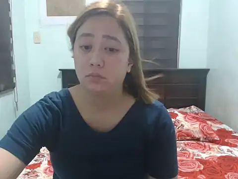 Snapshot of Hello_Kiffy69 chatting on 03/29/26, 01:33 Hello Kiffy69 online show from 03/29/26, 01:33