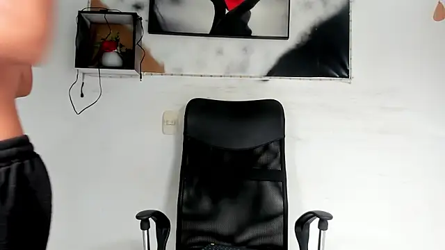 tyler twink boy online show from 11/26/25, 12:17