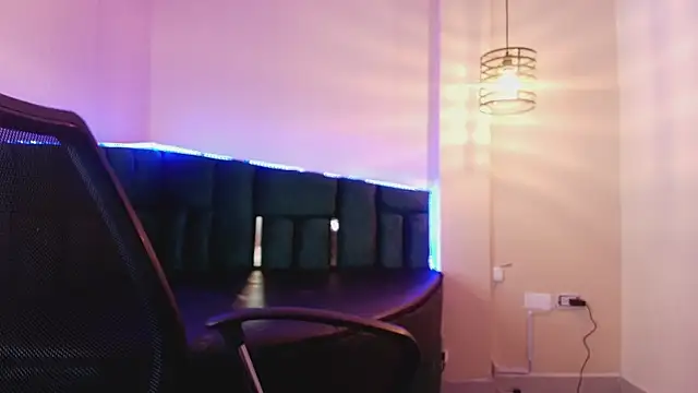  Emily rosee  online show from 11/06/25, 11:33