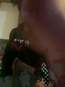 Snapshot of piacentino69 chatting on 10/23/25, 10:36 piacentino69 online show from 10/23/25, 10:36