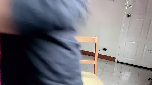 Snapshot of YayeeShow chatting on 04/03/26, 11:08 YayeeShow online show from 04/03/26, 11:08