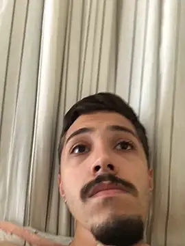 henriquexz244 online show from 02/19/26, 02:02