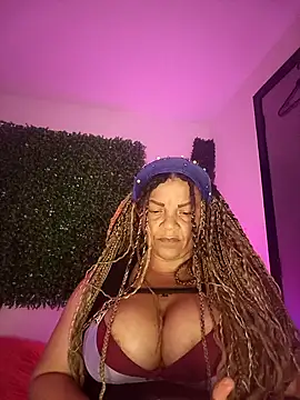 Eva Luxei online show from 10/17/25, 01:31