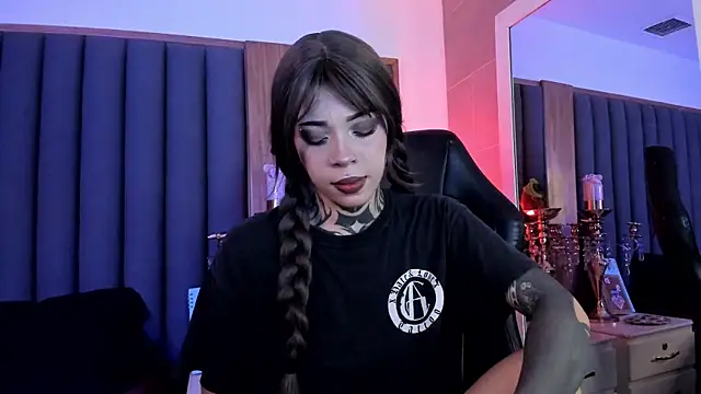 Snapshot of misstomie_ chatting on 02/24/26, 07:12 misstomie online show from 02/24/26, 07:12