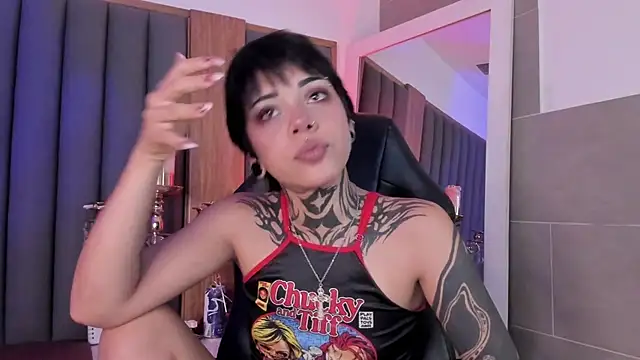 Snapshot of misstomie_ chatting on 03/13/26, 09:32 misstomie online show from 03/13/26, 09:32