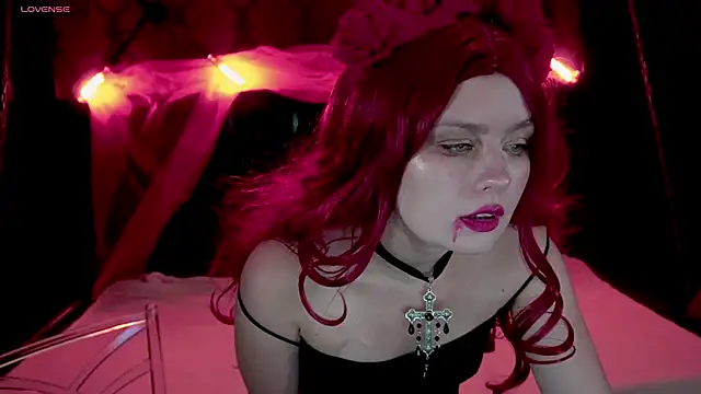 RedDoll  online show from 10/31/25, 01:56