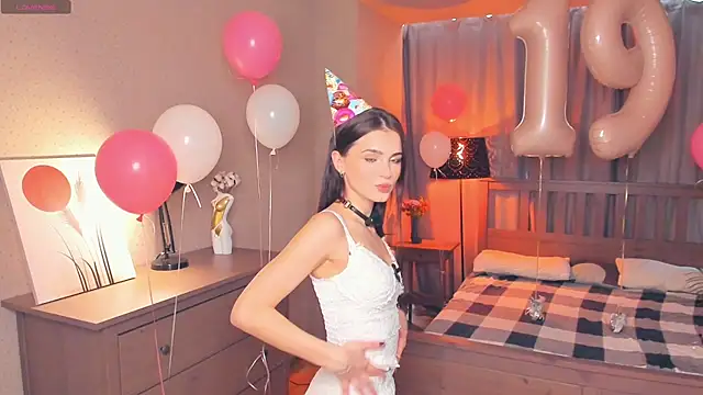 TeriRipka online show from 10/17/25, 07:11