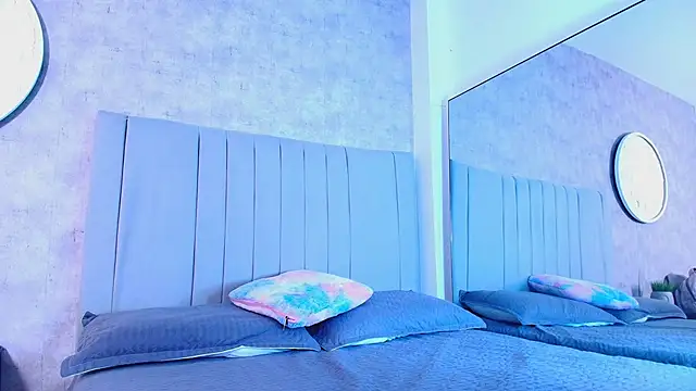 karla-ruiz online show from 10/26/25, 08:15