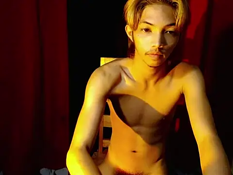 Snapshot of addicted_to_alex chatting on 02/08/26, 01:36 addicted to alex online show from 02/08/26, 01:36