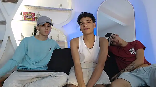 THREE GUYS HOT online show from 09/27/25, 07:52