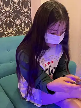 Snapshot of happy_hino chatting on 10/06/25, 02:58 happy hino online show from 10/06/25, 02:58