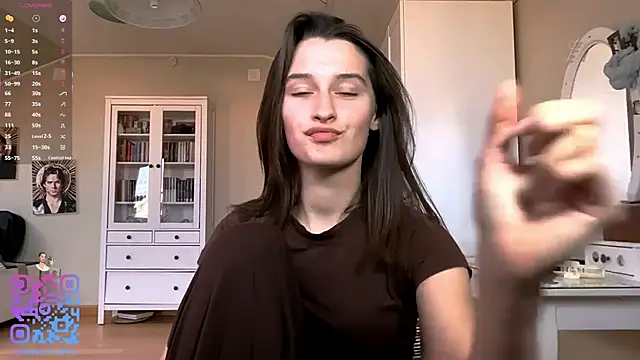 Snapshot of DarlineBrustera chatting on 03/22/26, 02:20 DarlineBrustera online show from 03/22/26, 02:20