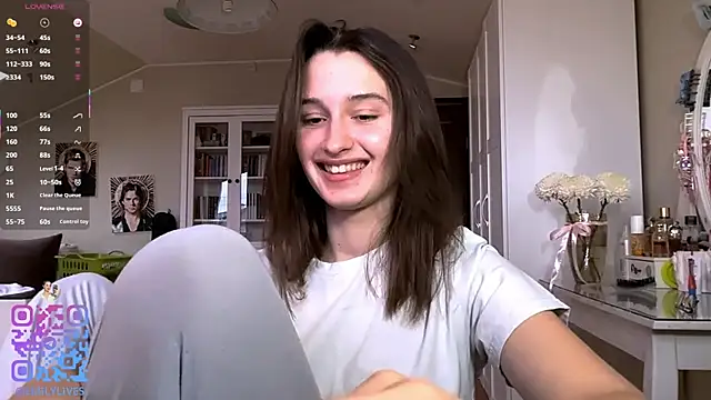 Snapshot of DarlineBrustera chatting on 04/04/26, 02:25 DarlineBrustera online show from 04/04/26, 02:25