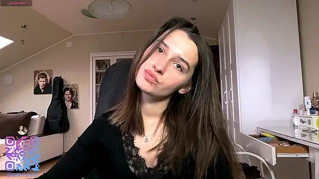 Snapshot of DarlineBrustera chatting on 04/19/26, 02:38 DarlineBrustera online show from 04/19/26, 02:38