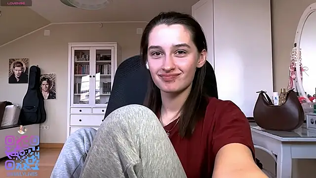 Snapshot of DarlineBrustera chatting on 04/20/26, 02:20 DarlineBrustera online show from 04/20/26, 02:20