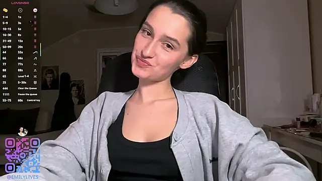 Snapshot of DarlineBrustera chatting on 04/24/26, 06:10 DarlineBrustera online show from 04/24/26, 06:10