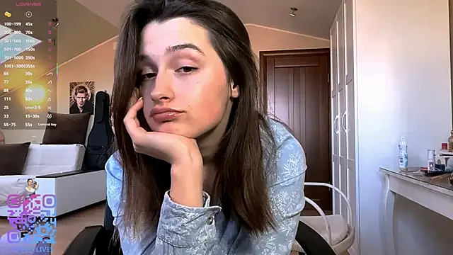 Snapshot of DarlineBrustera chatting on 04/26/26, 02:15 DarlineBrustera online show from 04/26/26, 02:15